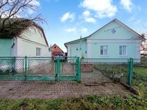 Тараса Шевченка, 27 (с. Шаровечка, Хмельницкий район) - Продається будинок, 84000 $ - АФНУ